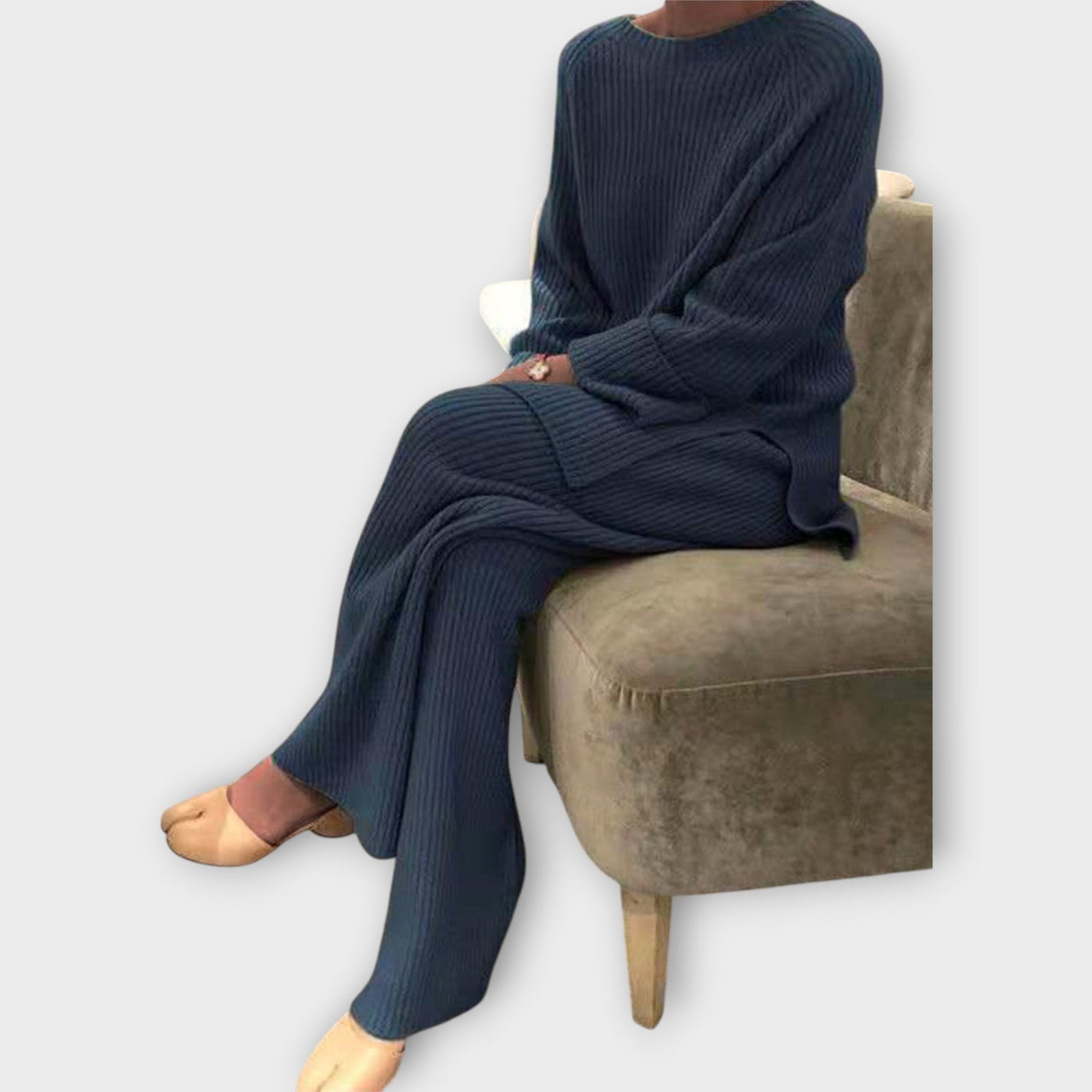 Knitted set with openwork pattern