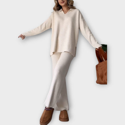 A set with relaxed lines and minimalist design