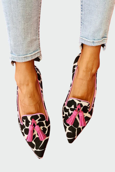 Pointed-toe moccasins