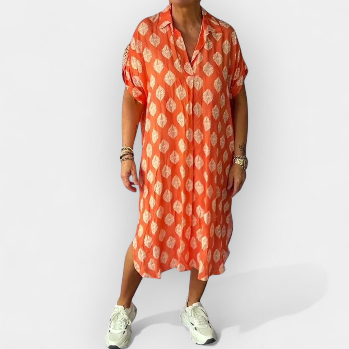 Summer dress with a neckline and a light line