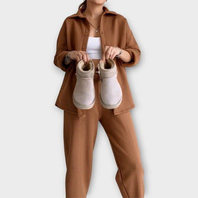 Set with buttons and elegant lines