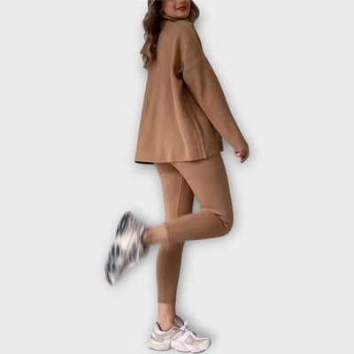 Knitted set with a modern aesthetic