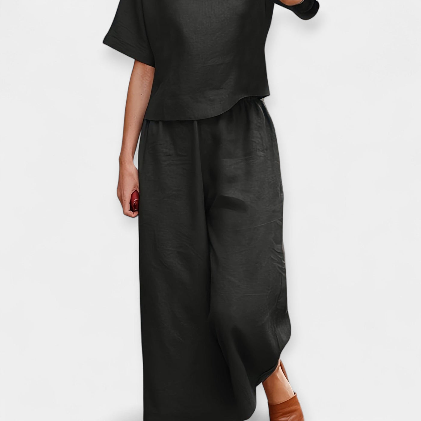 Airy short-sleeved trouser set