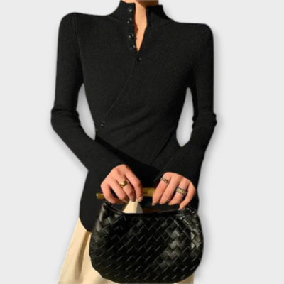 Elegant slim-fit knitted T-shirt