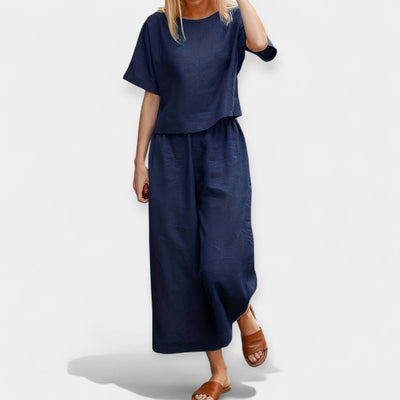 Airy short-sleeved trouser set