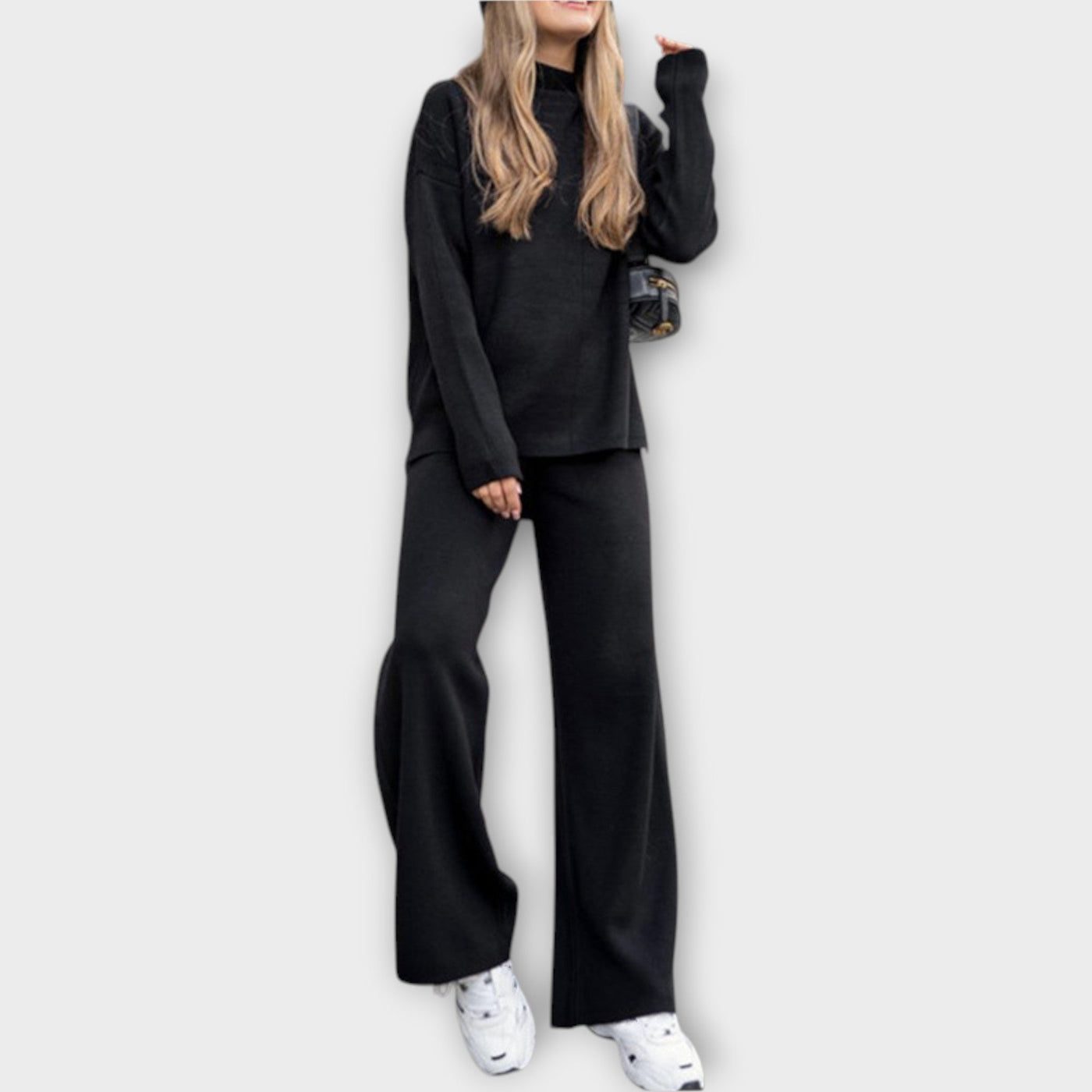 A set with relaxed lines and a minimalist aesthetic