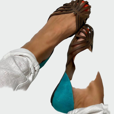 Sandals with cutouts and two-tone details