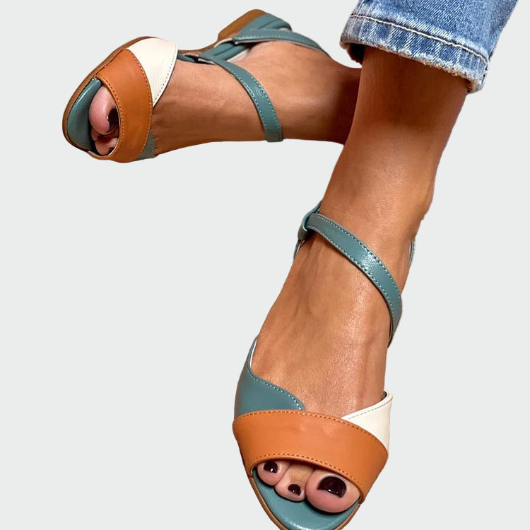 Sandals with colorful details