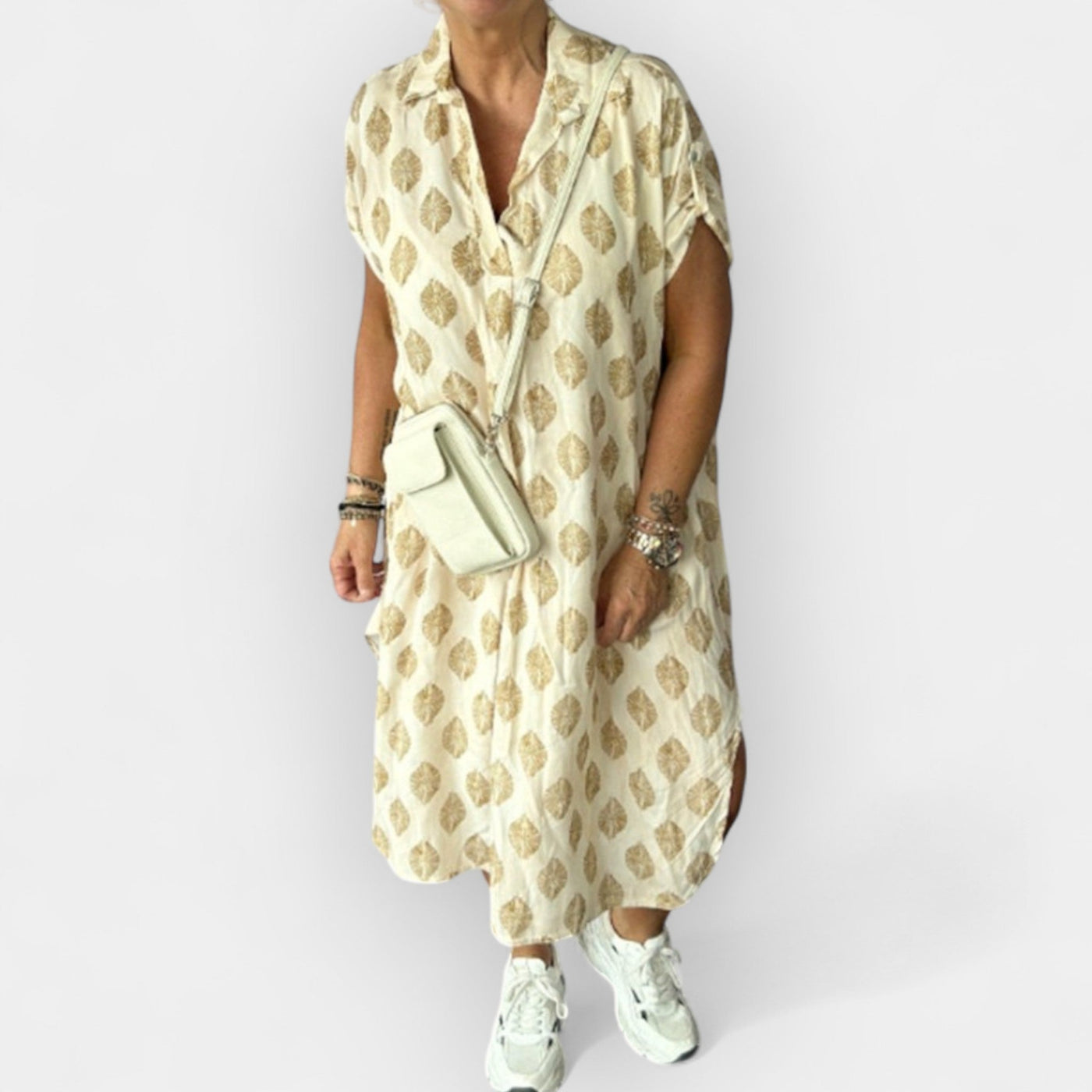 Summer dress with a neckline and a light line