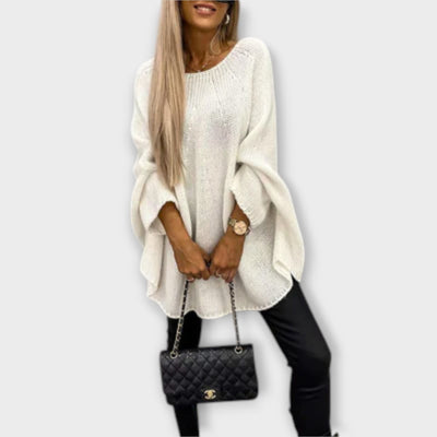 Elegant sweater with round neck