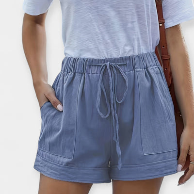 Shorts with subtle belt