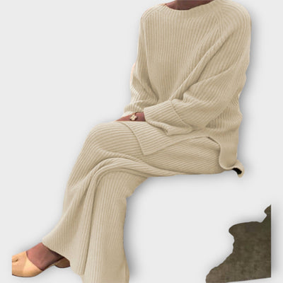 Knitted set with openwork pattern