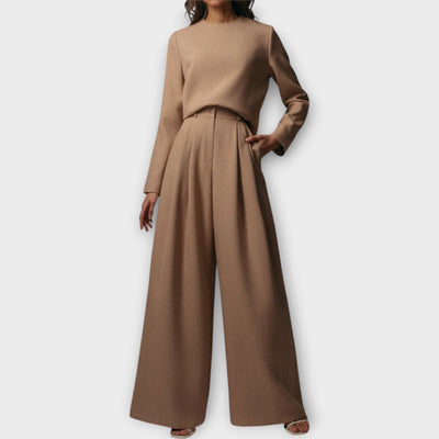 A set of elegant simplicity and timeless style