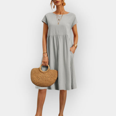 Midi dress with clean lines