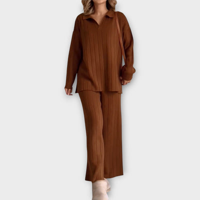 A set with loose lines and minimalist style