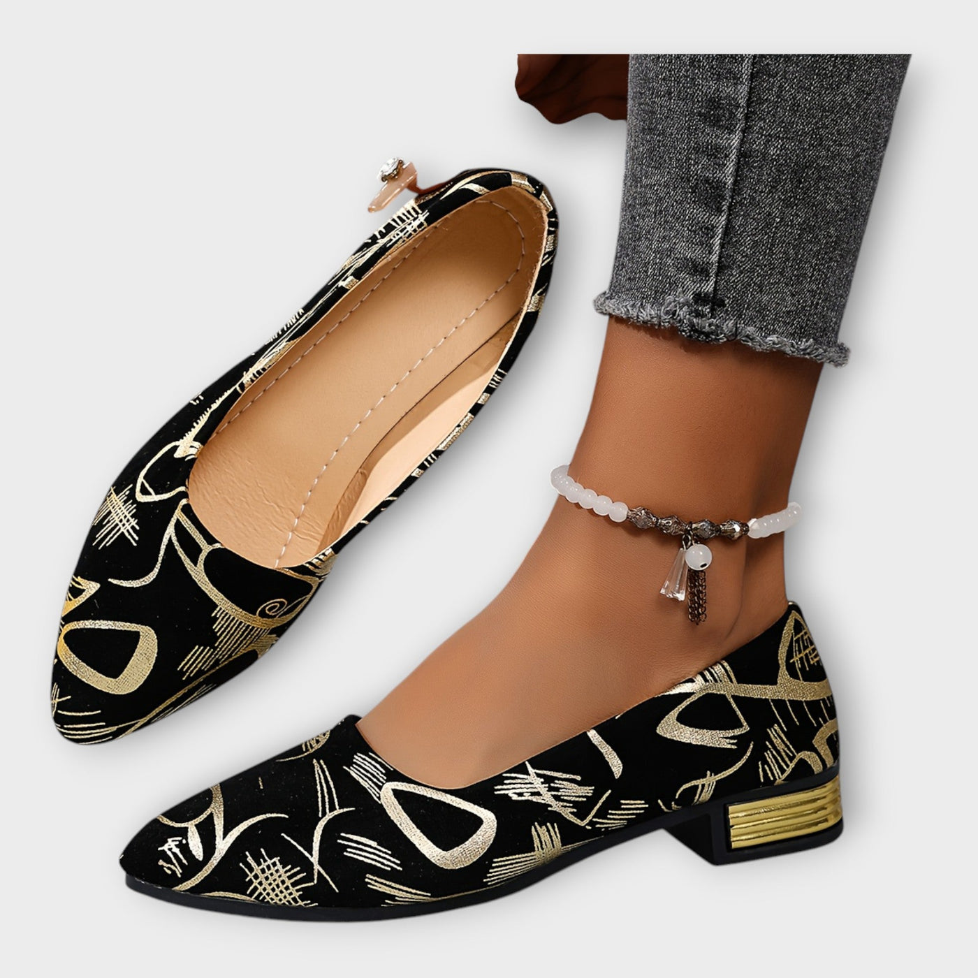 Elegant loafers with intricate details