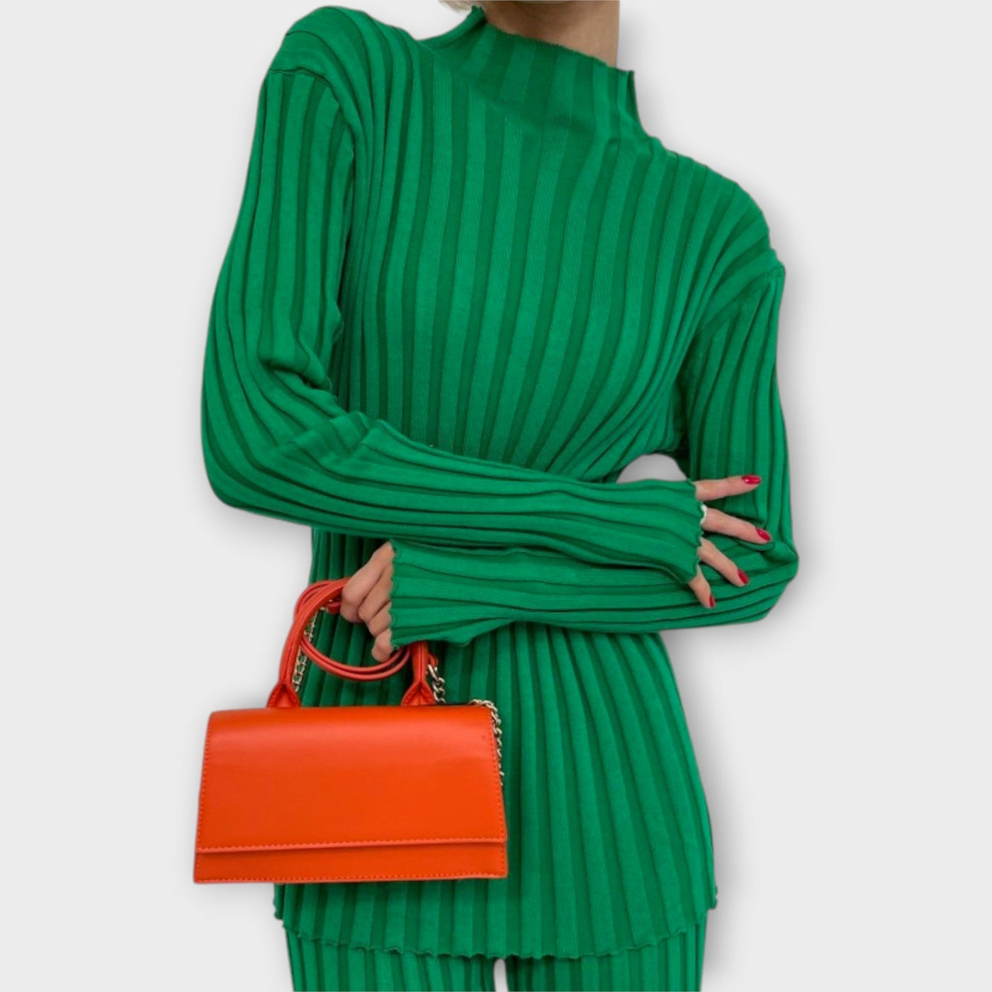 Knitted set with a modern design