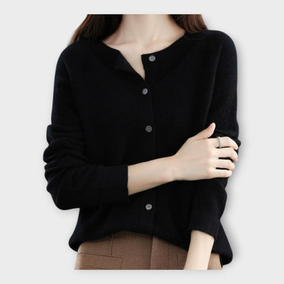 Elegant buttoned cardigan