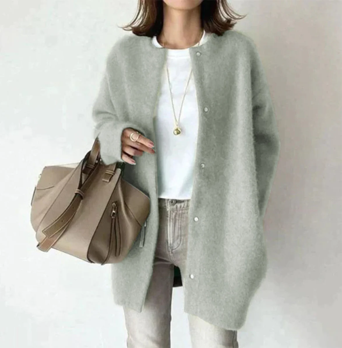 Elegant knitted cardigan