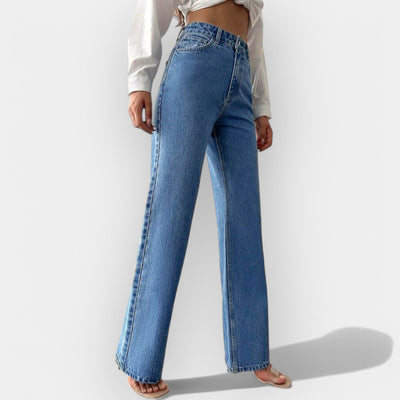 High-waisted wide trousers