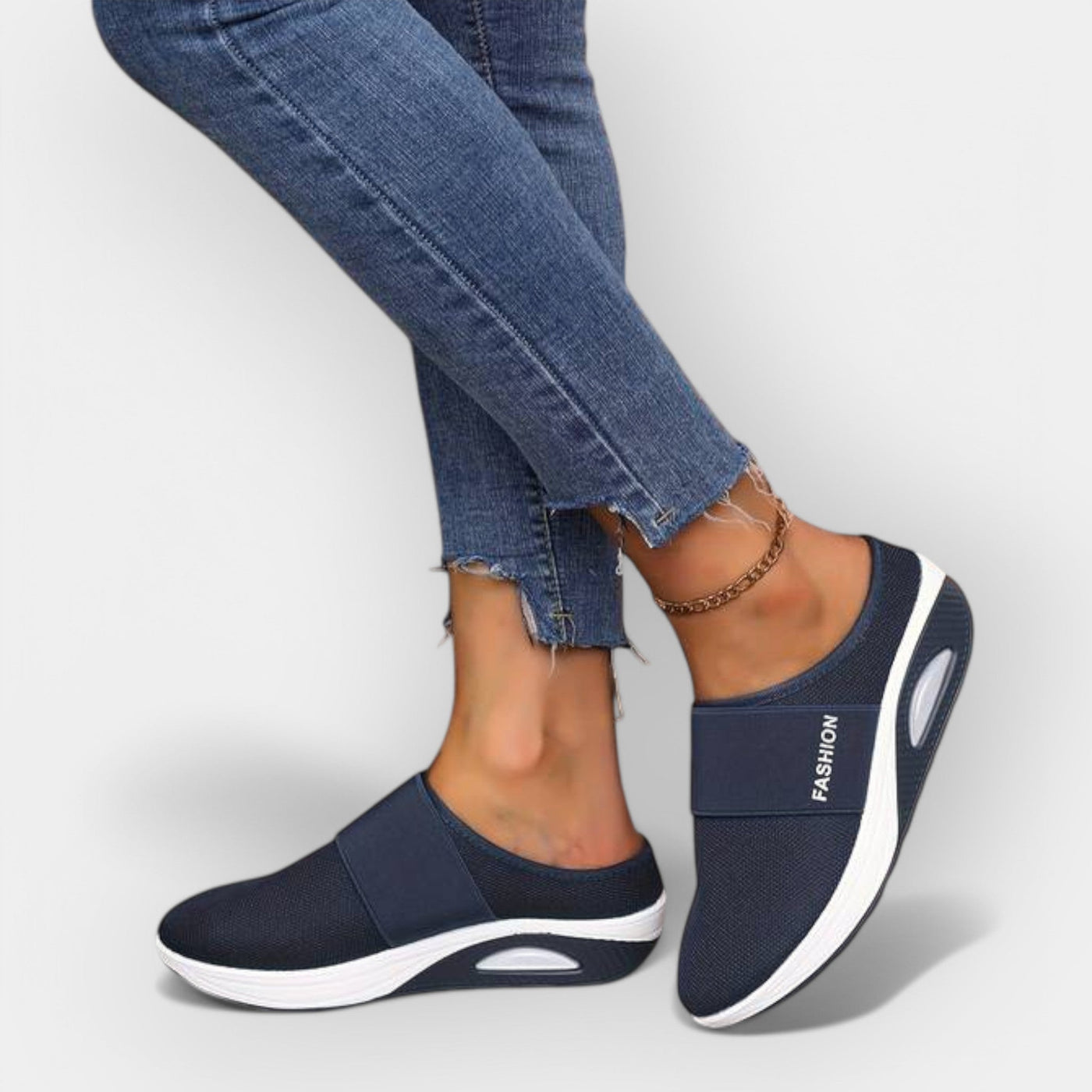 Comfort walking sneakers