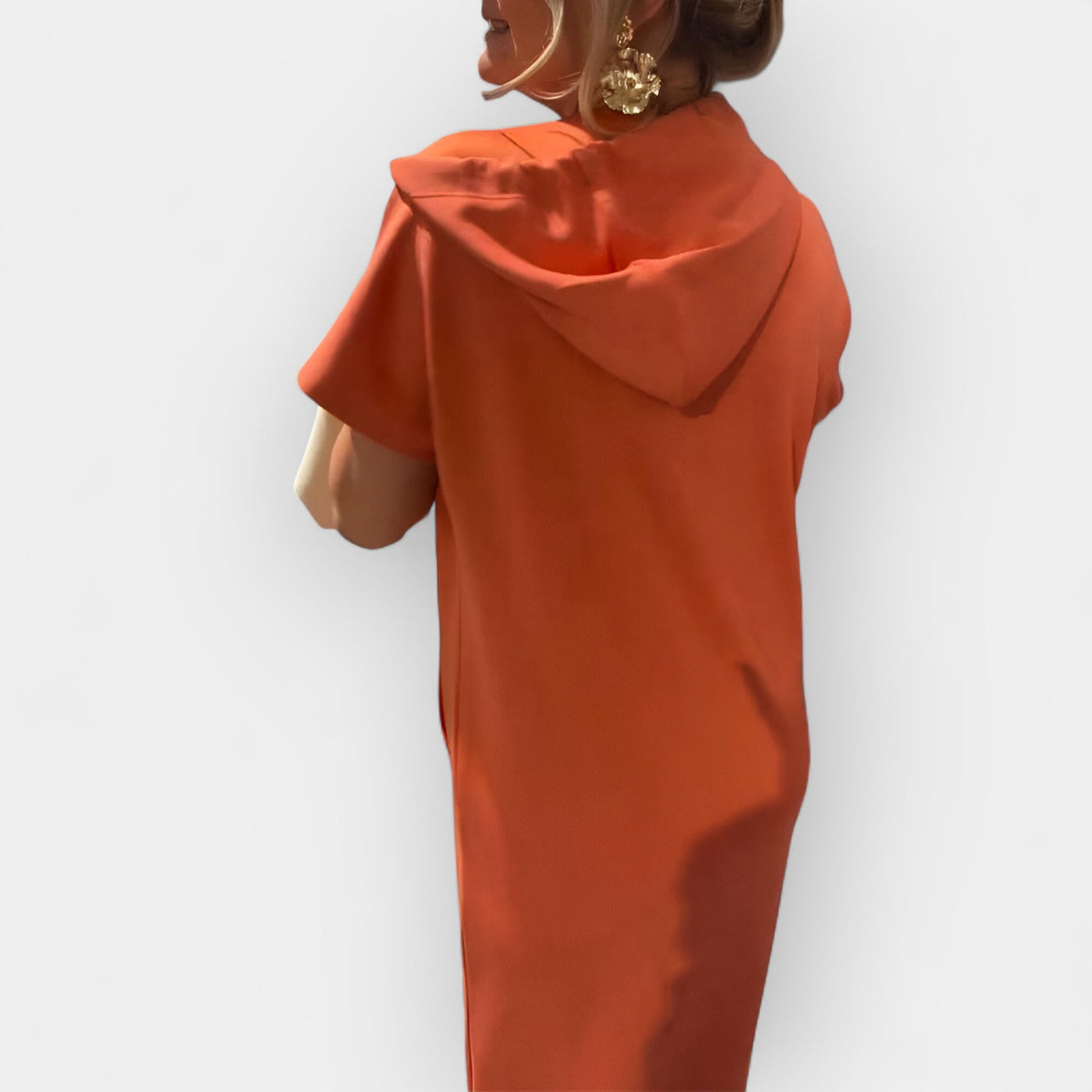 Sweatshirt with hood