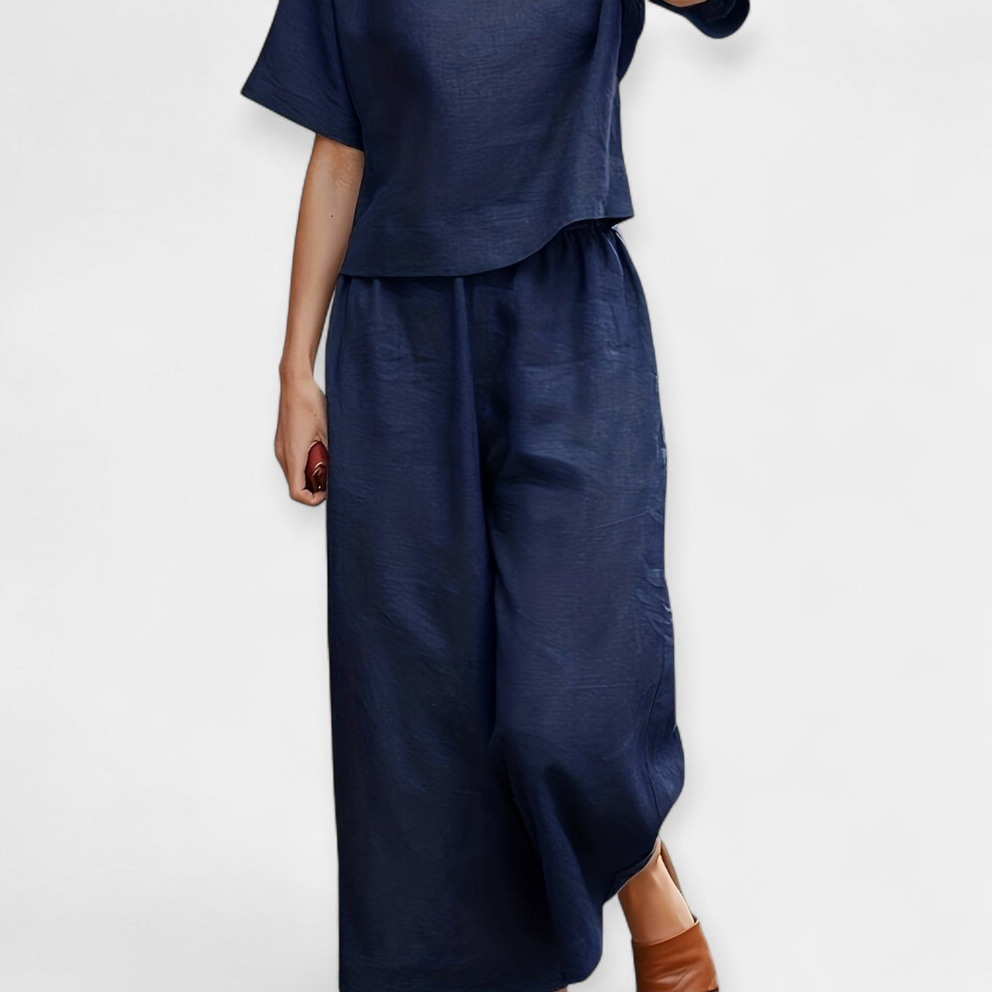 Airy short-sleeved trouser set