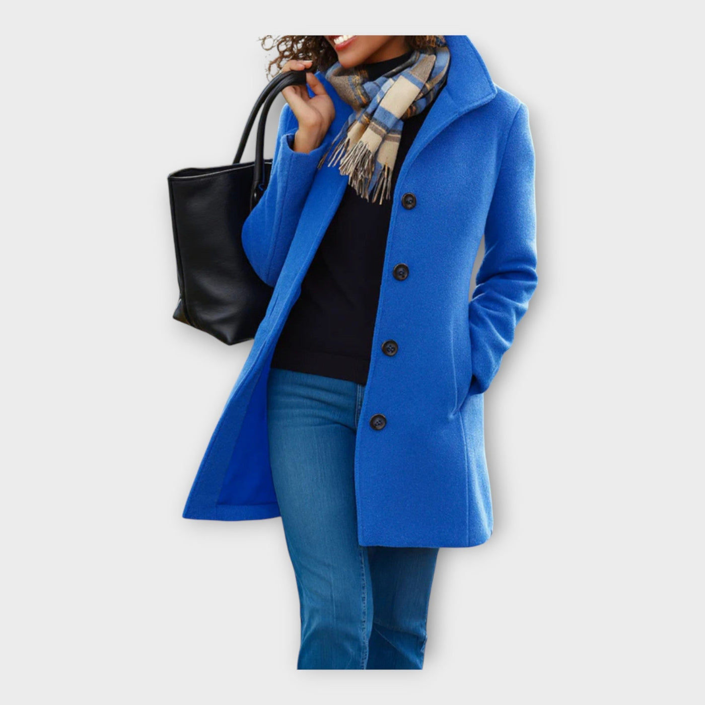 Elegant wool coat with buttons