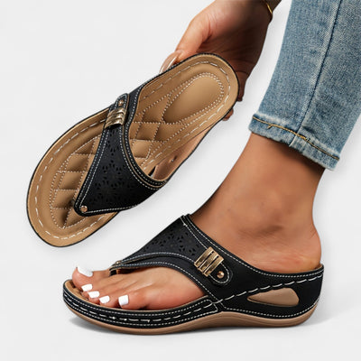 Breathable casual sandals
