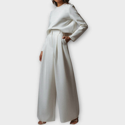 A set of elegant simplicity and timeless style