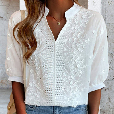 Shirt with wide sleeves