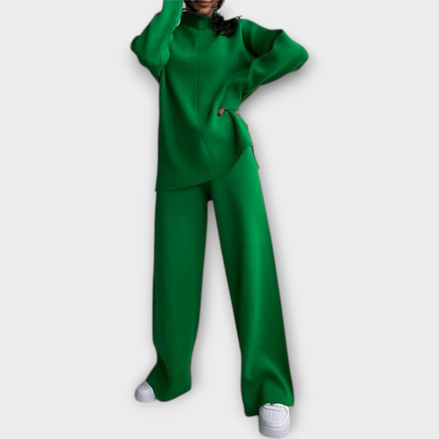 A set with relaxed lines and a minimalist aesthetic