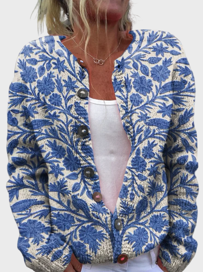 Knitted vest with floral pattern