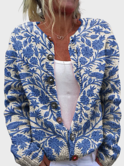 Knitted vest with floral pattern