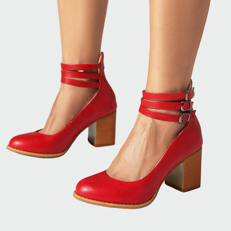 Elegant sandals with block heels