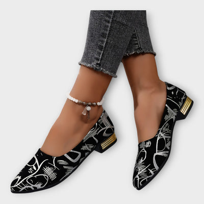 Elegant loafers with intricate details