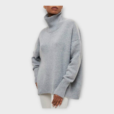 Knitted sweater with high collar