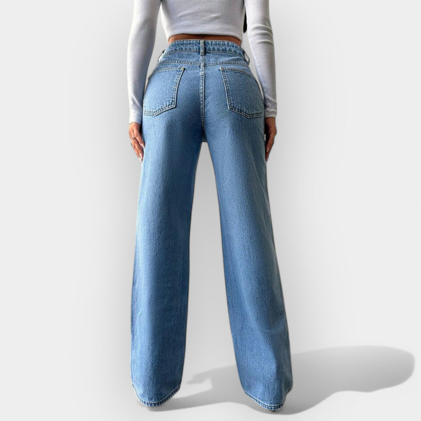High-waisted wide trousers
