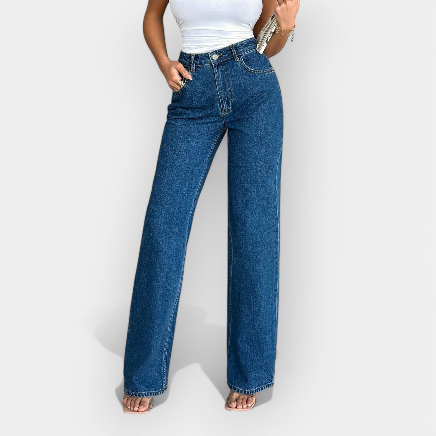 High-waisted wide trousers