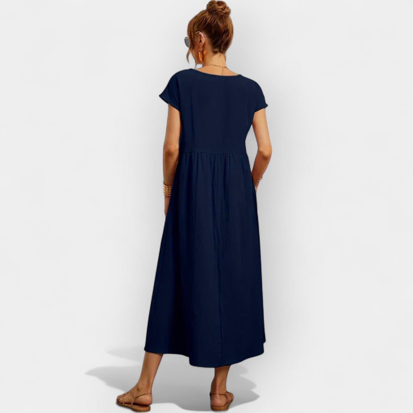 Lightweight cotton dress with pockets