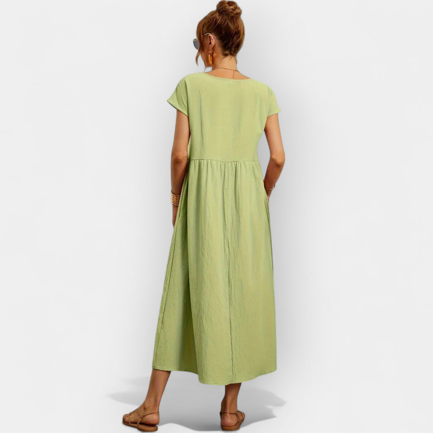 Lightweight cotton dress with pockets