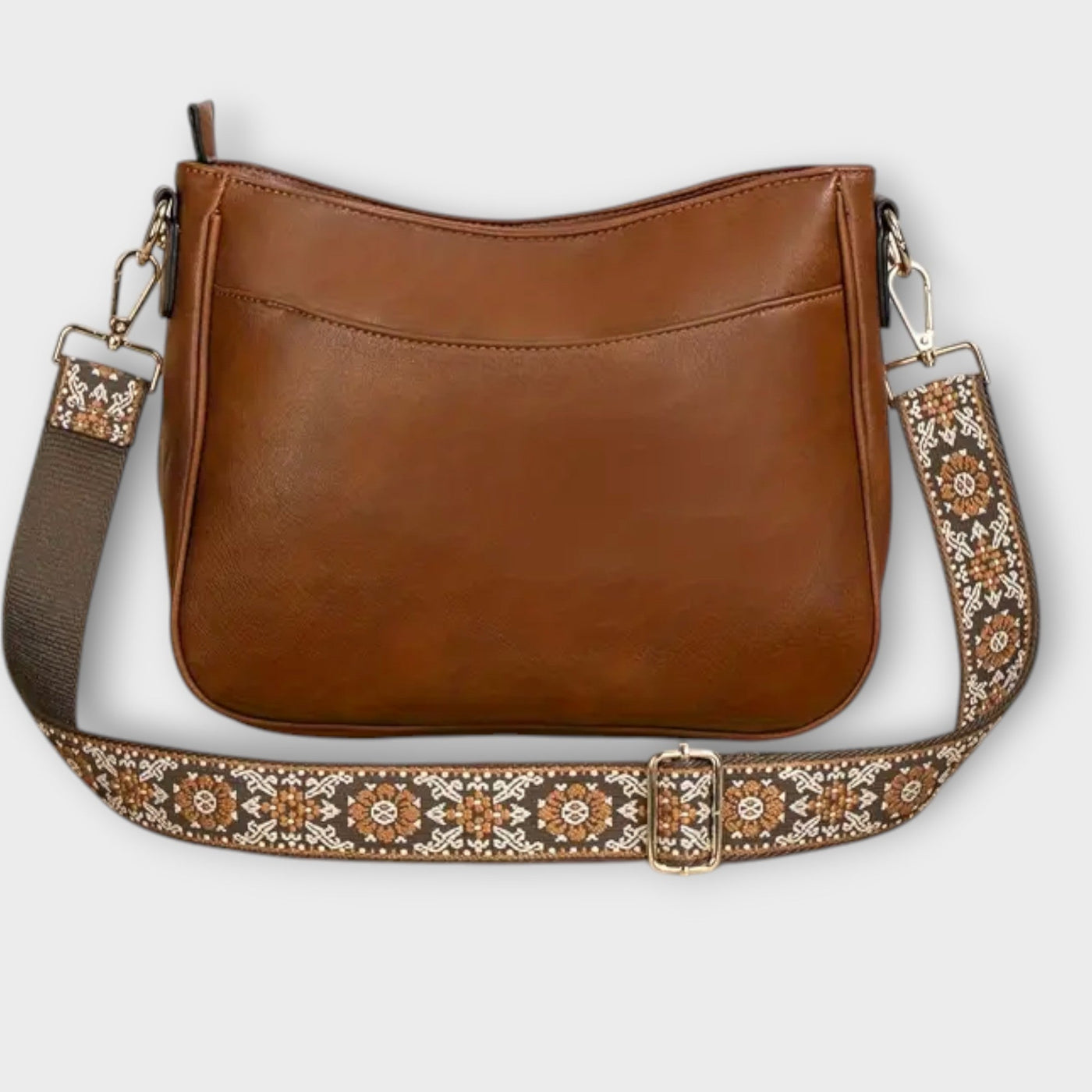 Shoulder bag with bohemian strap