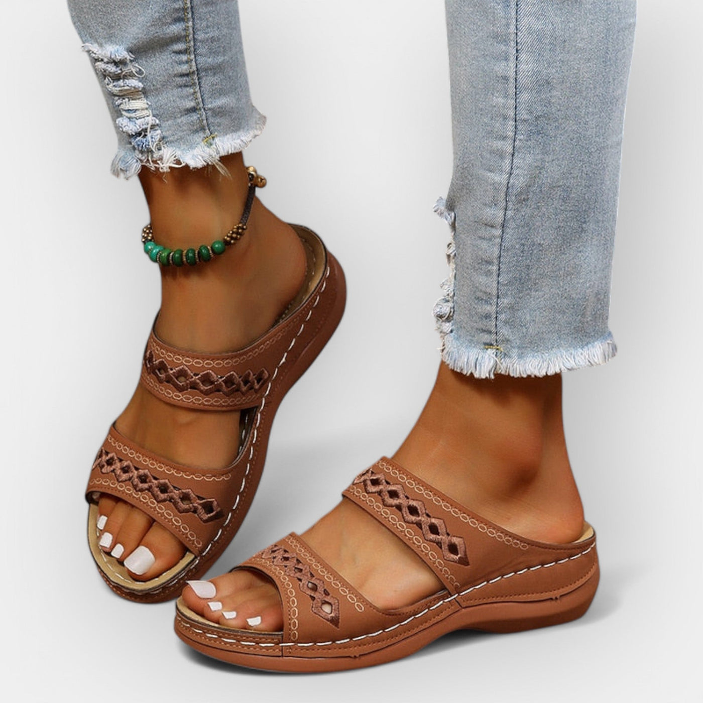 Anatomical elegant sandals