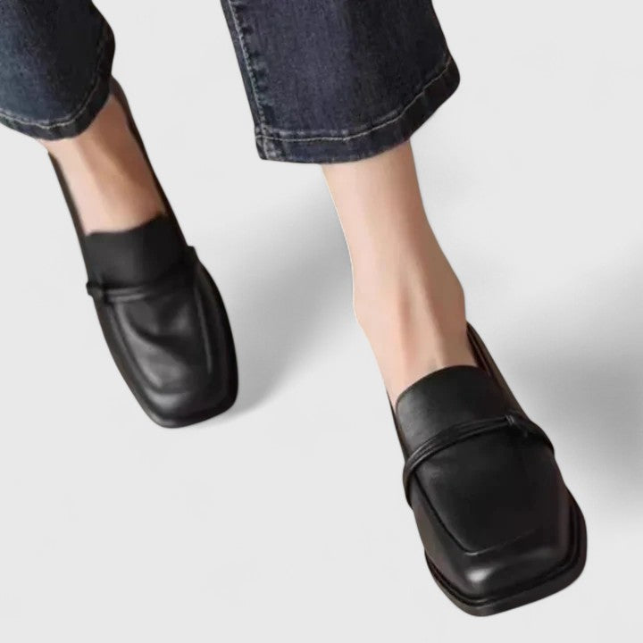 Minimalist loafers