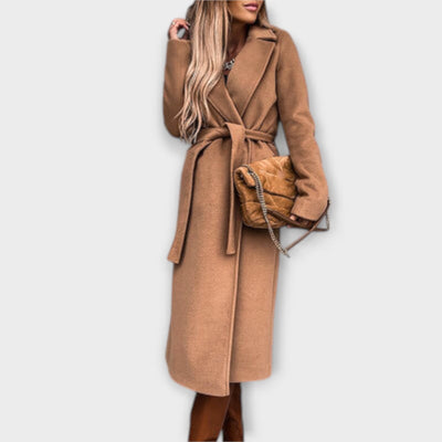 Elegant long coat with belt