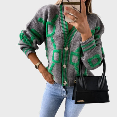 Fashionable knitted vest with geometric pattern