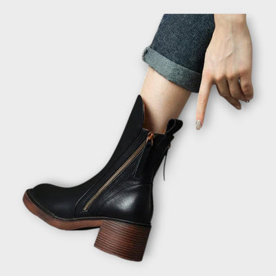 Ankle boots with elegant lines and a zipper