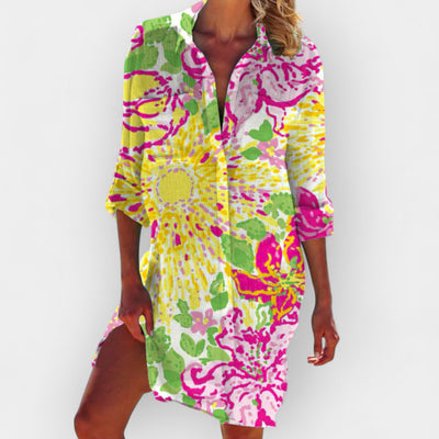 Elegant dress with timeless lines