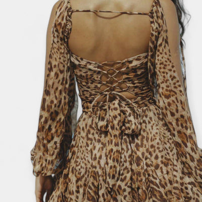 Romantic short-sleeved dress