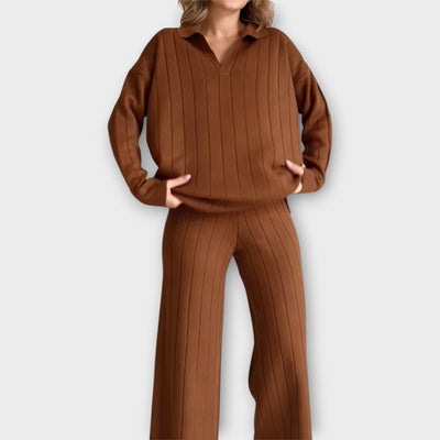 A set with loose lines and minimalist style